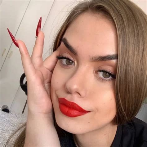 valentina midget transgender|Valentina Midget: Wiki, Bio, Age, Height, Boyfriend, Net Worth